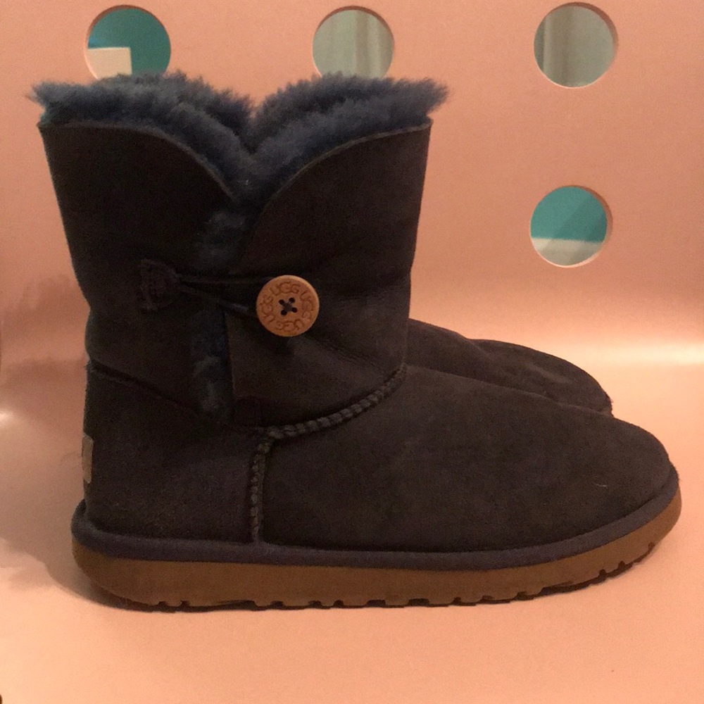 Navy Bailey Button Uggs